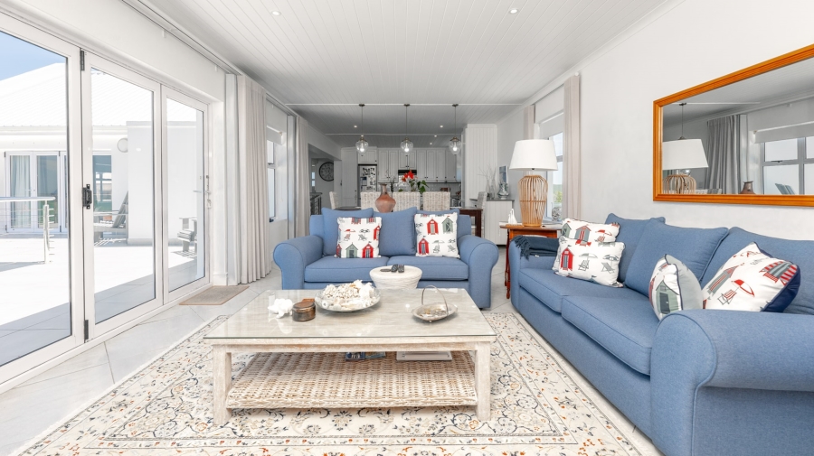 4 Bedroom Property for Sale in Oceanview Heights Western Cape
